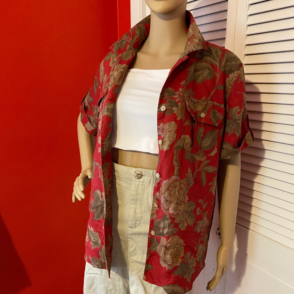 Lauren Ralph Lauren 100% linen top. Size medium.